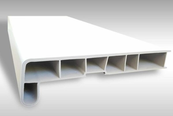 parapet uni PVC biela